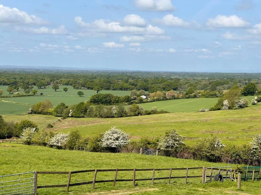 Ridge House Stables Ashford (Kent)